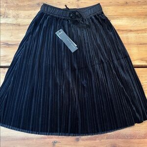 New! IKKS 6 Black Panne Accordion Pleated Midi Skirt Lined Velvet Pleated